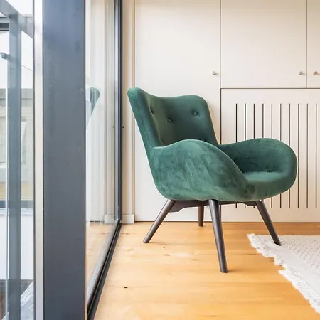 Loft In *